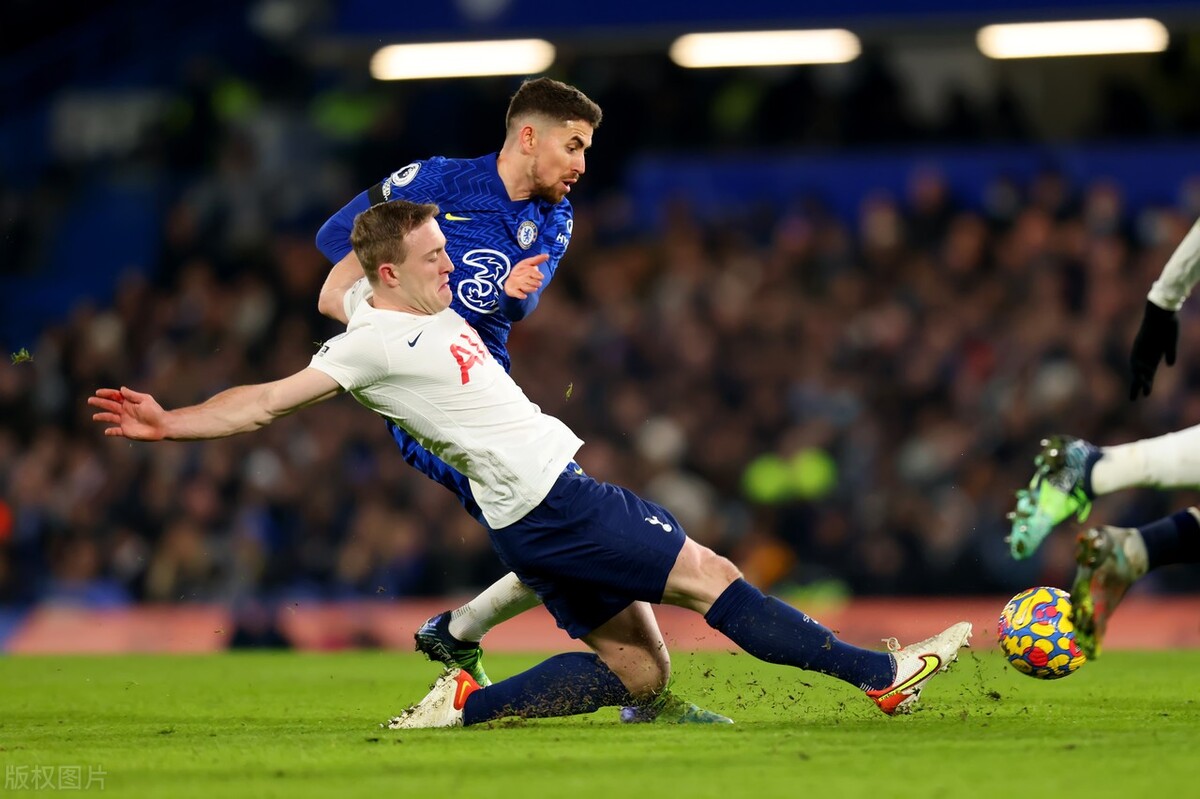 乐鱼体育官网-今晨欧超杯传出新动向,埃因霍温战术微调,管理层表态——震撼外界,赛程密集仍需轮换的简单介绍