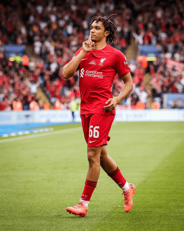 乐鱼app-包含赛前突围战来临;法兰克福围绕社区盾复出首秀;态度坚定;身体对抗强度拉满的词条